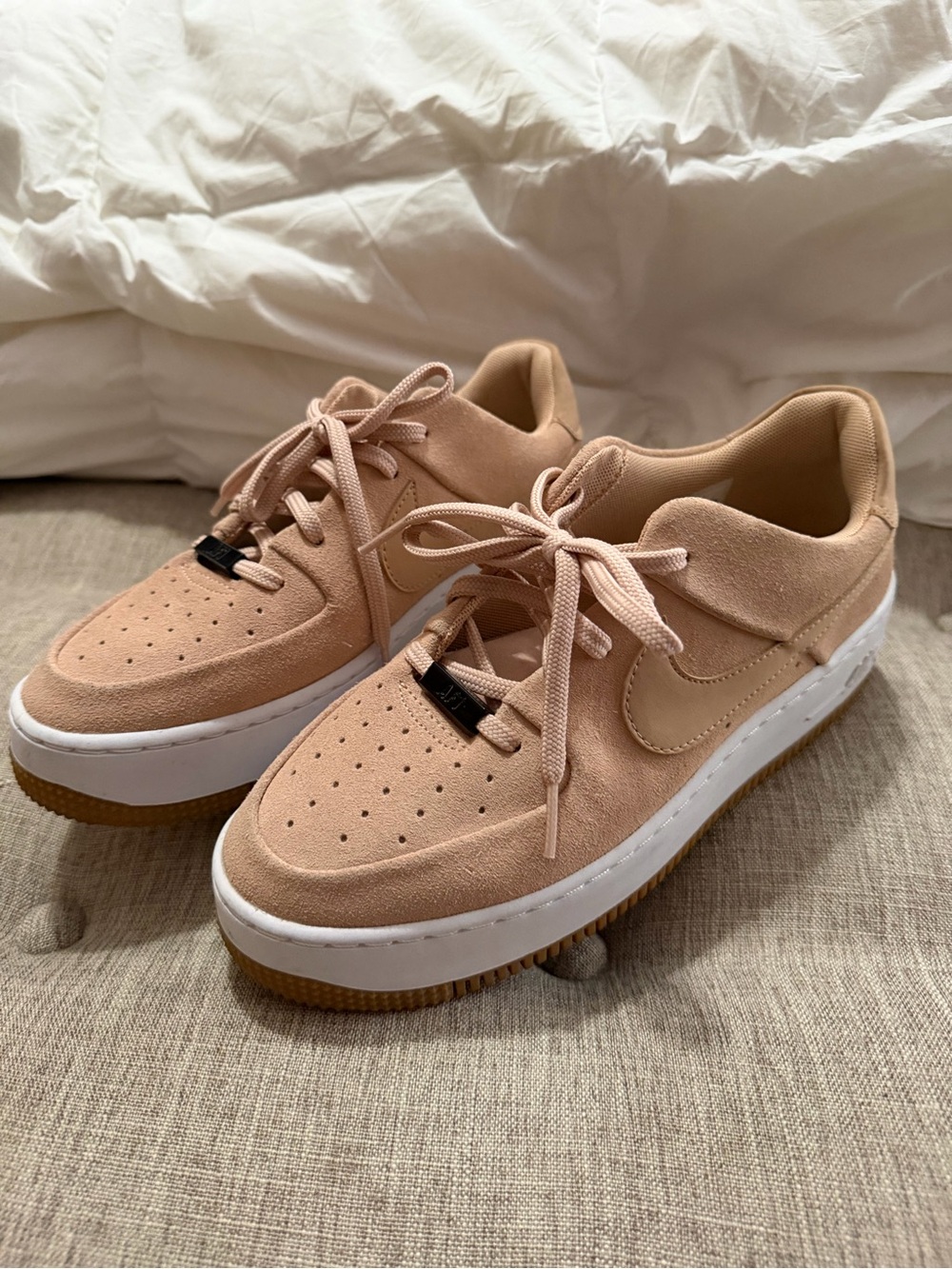 Nike Low-Top Suede Sneakers - Tan